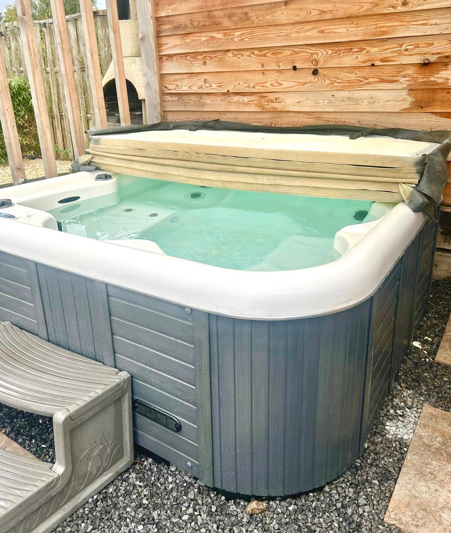 Wellness Bungalow With Jacuzzi &Sauna&Private Garden Near Amsterdam Vijfhuizen Exteriér fotografie